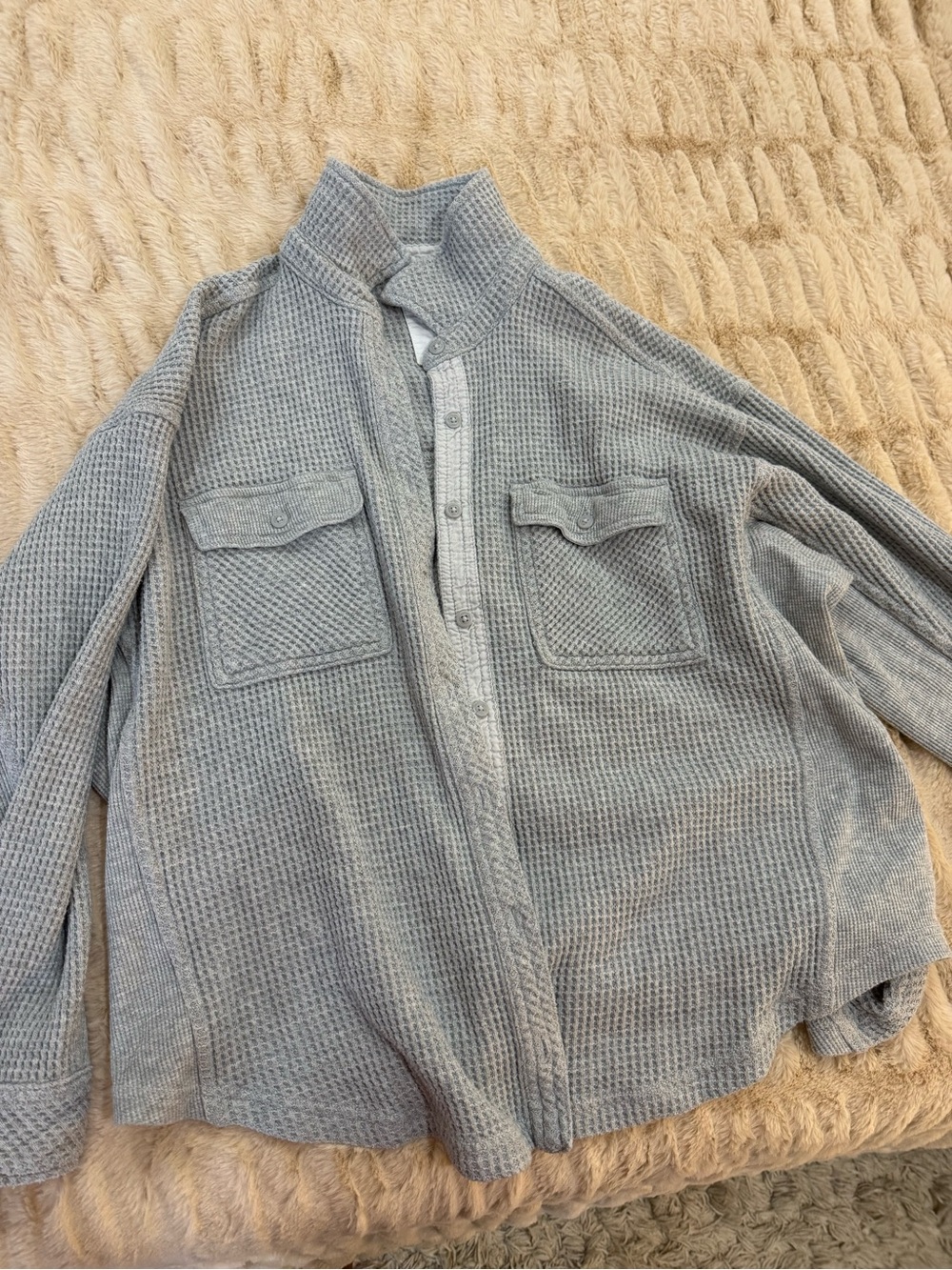 AERIE GREY WAFFLE KNIT BUTTON UP SHIRT
